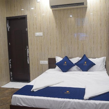 Esakki Empire Hotel Chennai Eksteriør billede