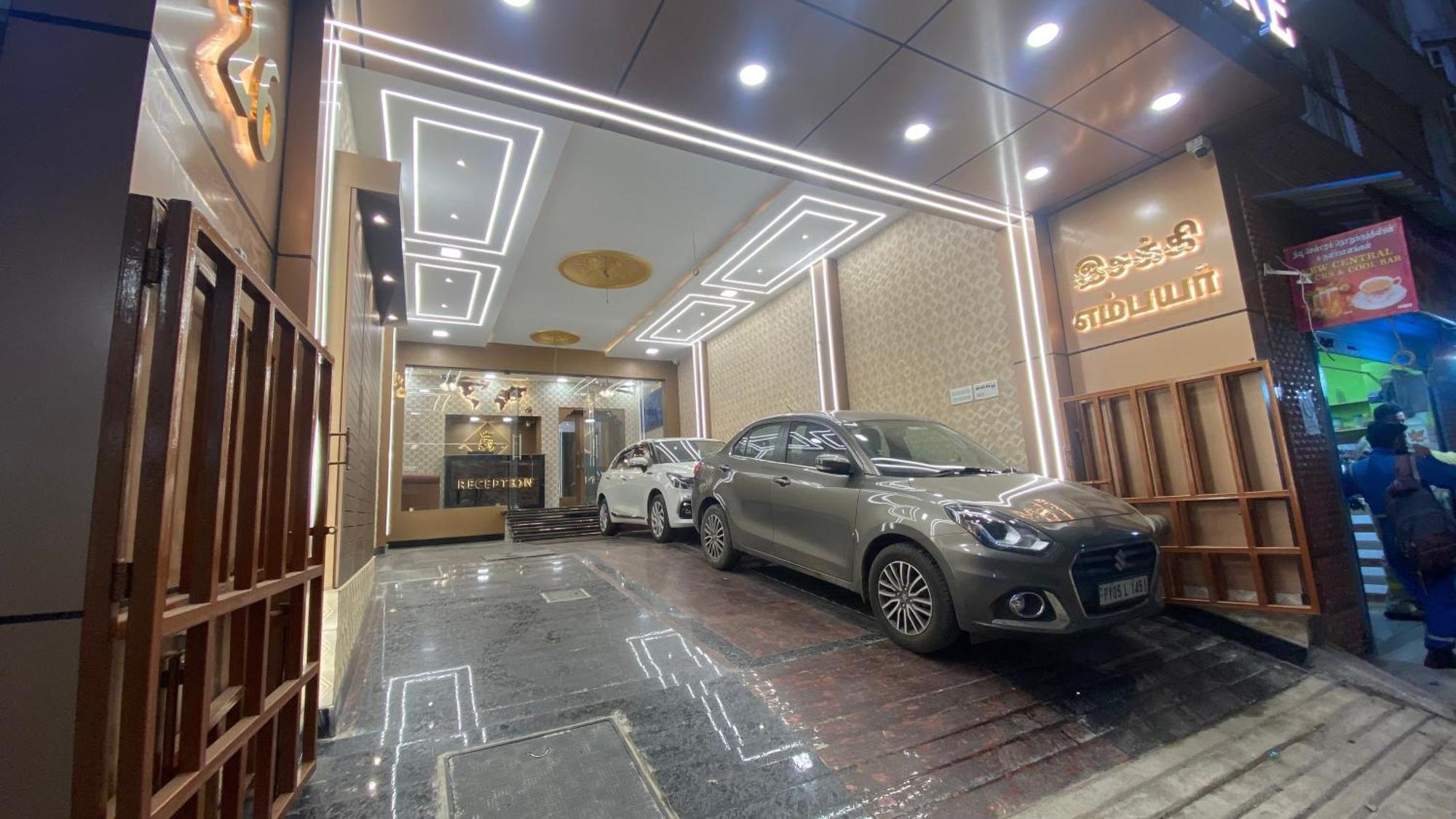 Esakki Empire Hotel Chennai Eksteriør billede