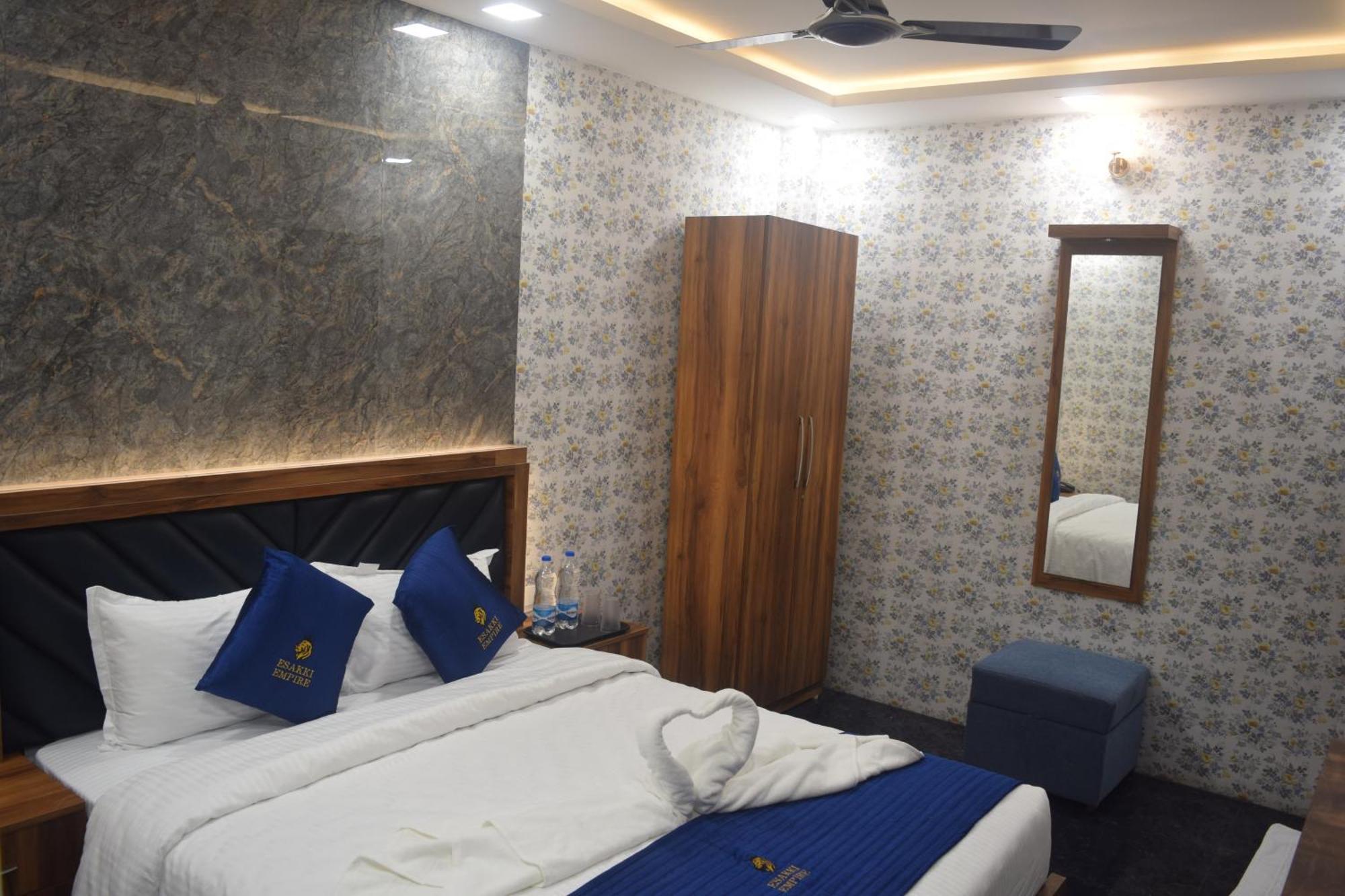 Esakki Empire Hotel Chennai Eksteriør billede