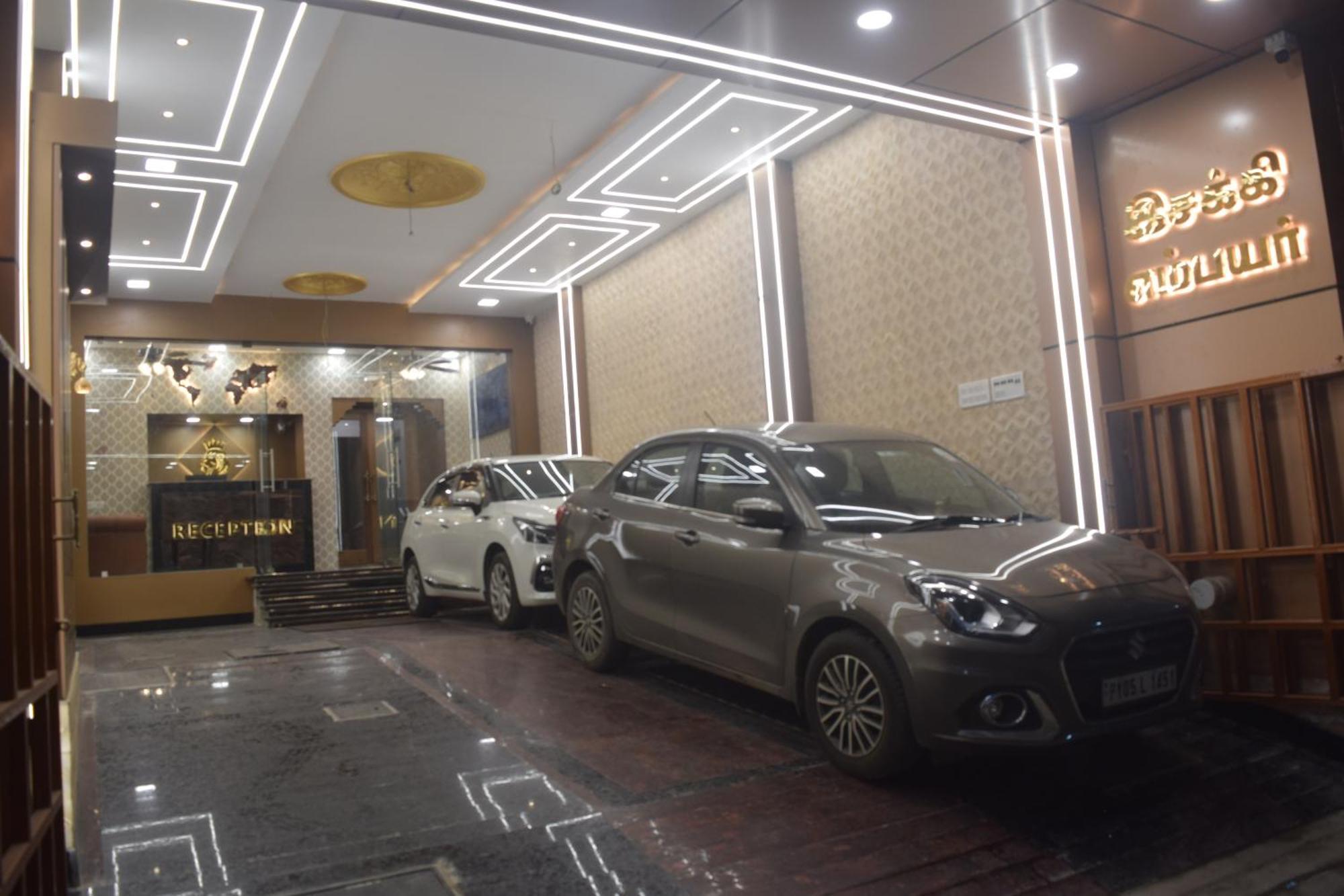 Esakki Empire Hotel Chennai Eksteriør billede
