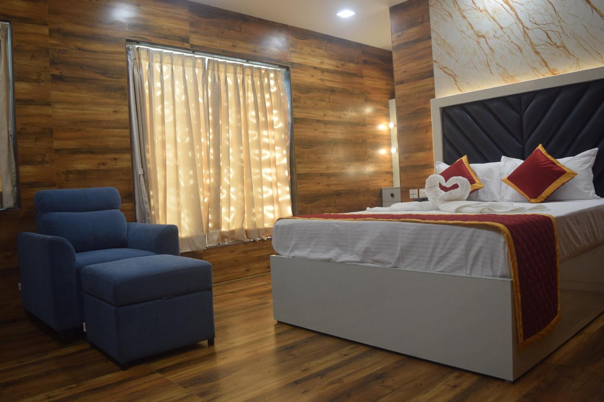 Esakki Empire Hotel Chennai Eksteriør billede
