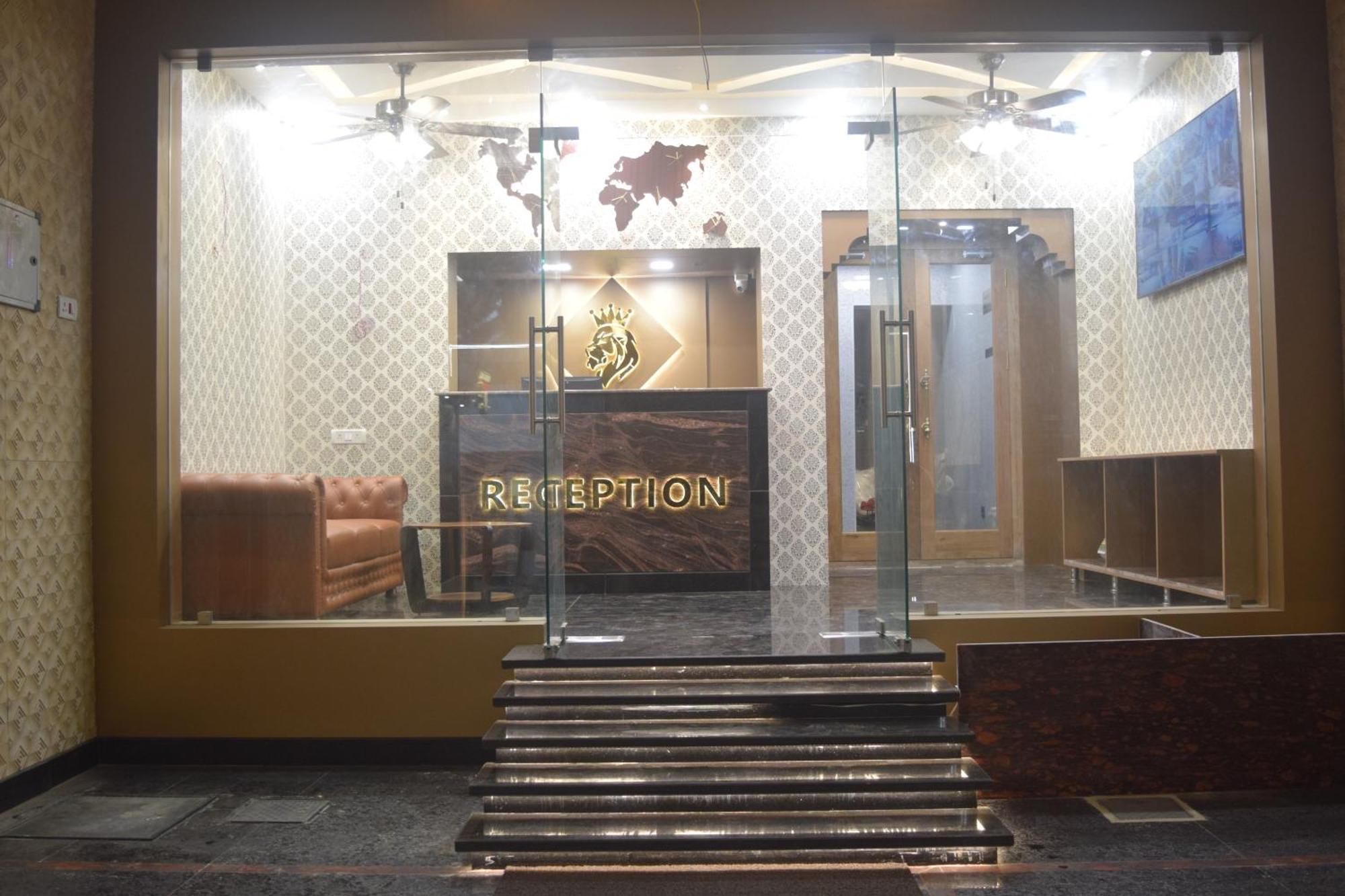 Esakki Empire Hotel Chennai Eksteriør billede